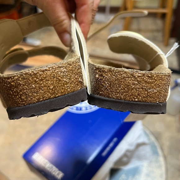 Pearlescent White Arizona Birkenstocks - Picture 4 of 6